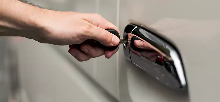 Why Choose Our Auto Locksmith Team in Bellevue, NE?